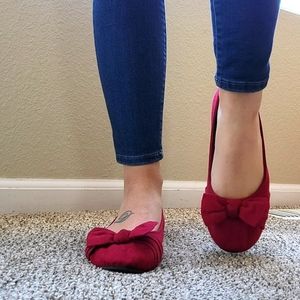 American Eagle Red Bow Flats